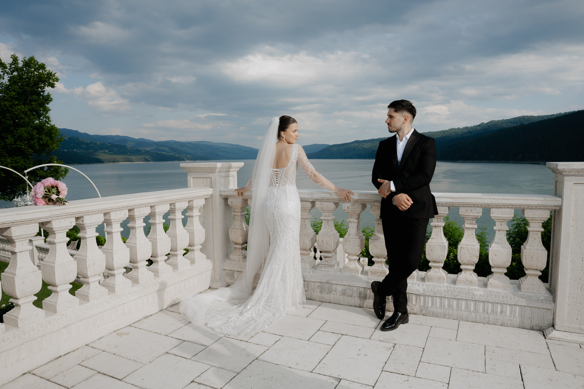 Cosmina & Ionuț · Botoșani — The Editorial — cadrul 6
