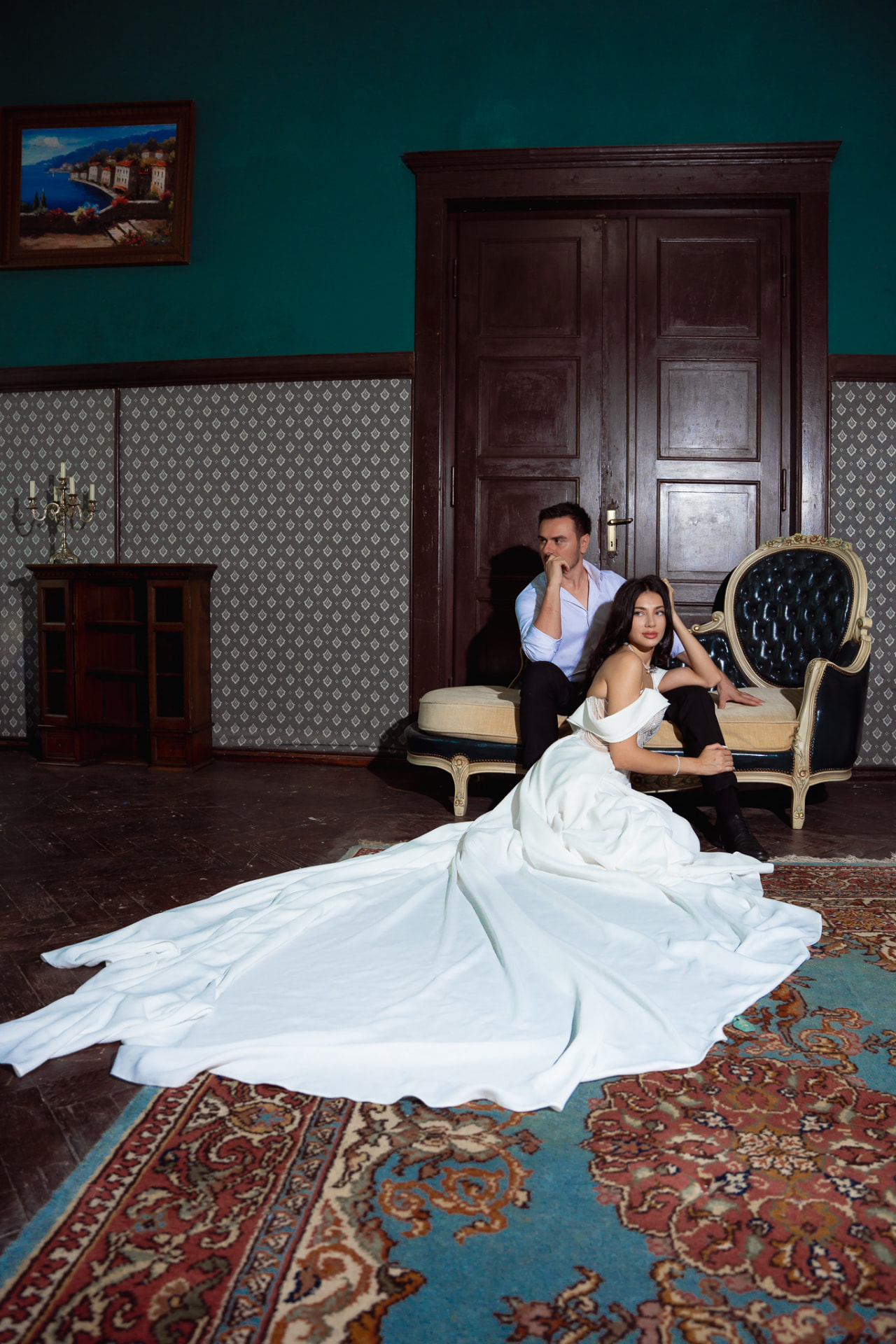 Castel — The Editorial — cadrul 9